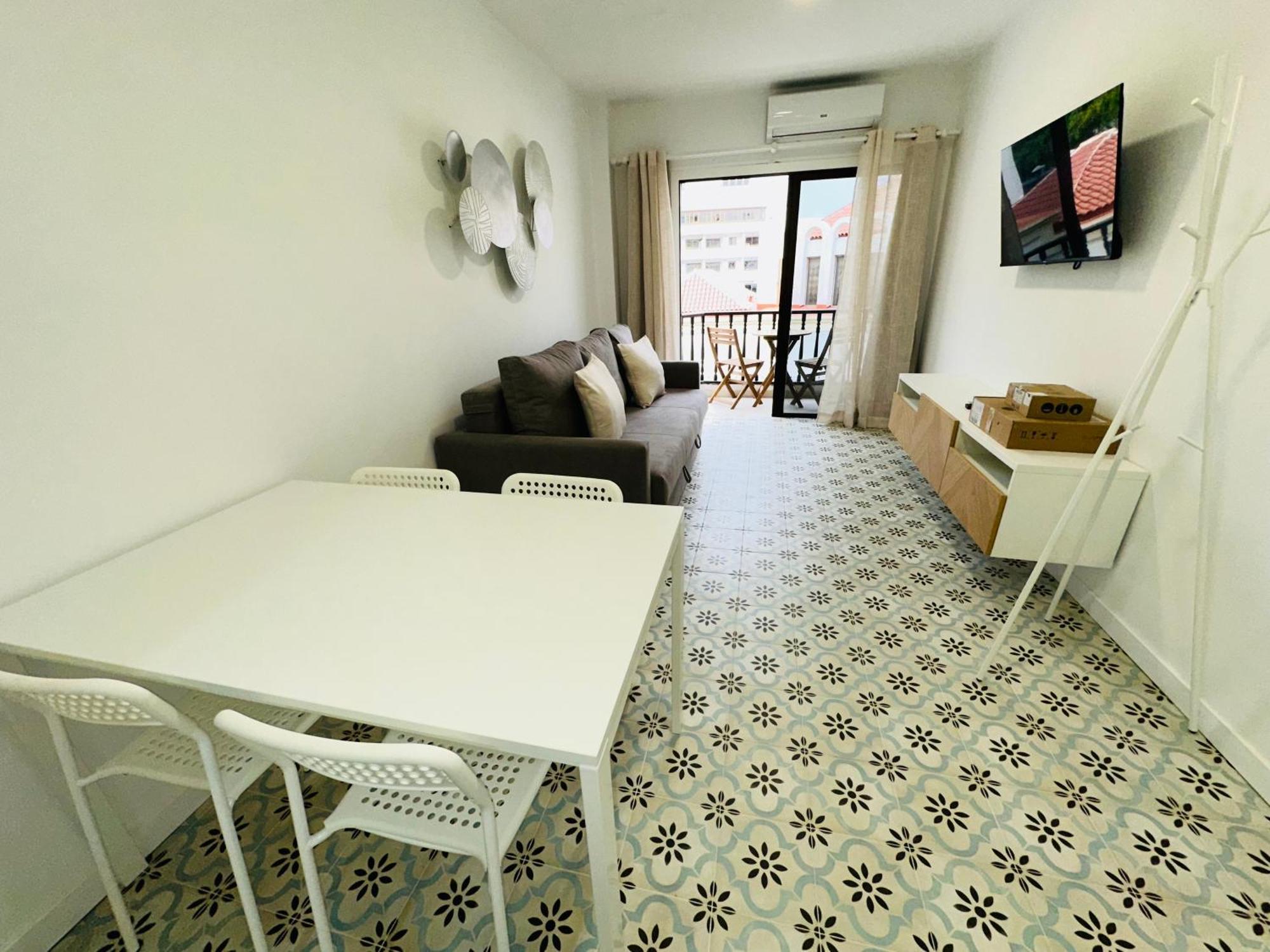 Central Flat Los Cristianos Square Guincho  Екстериор снимка